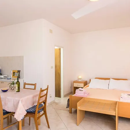 Miljan Popovic - With Terrace Apartment Cavtat