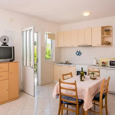 Miljan Popovic - With Terrace * Cavtat