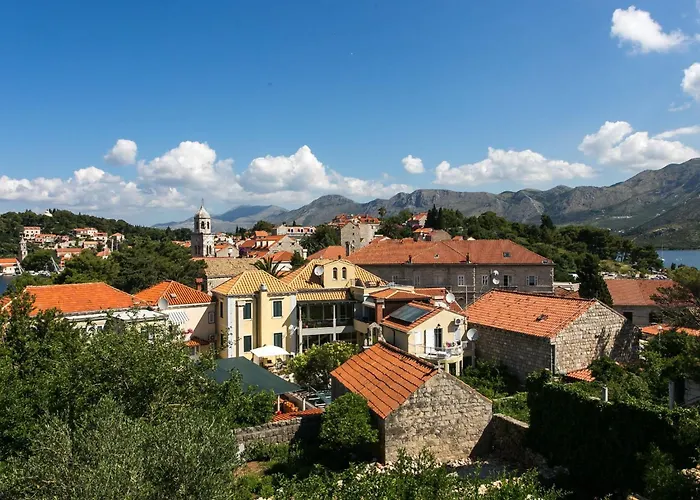 Miljan Popovic - With Terrace Apartament